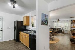 1207 Vistiana Drive photo 4
