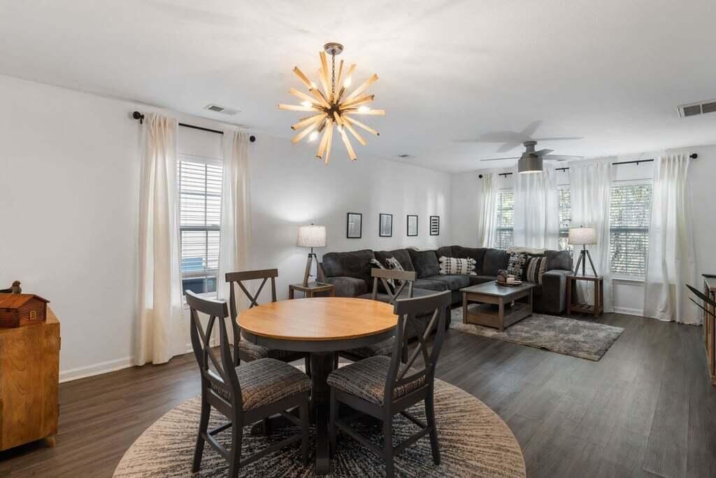 1207 Vistiana Drive Photo 8