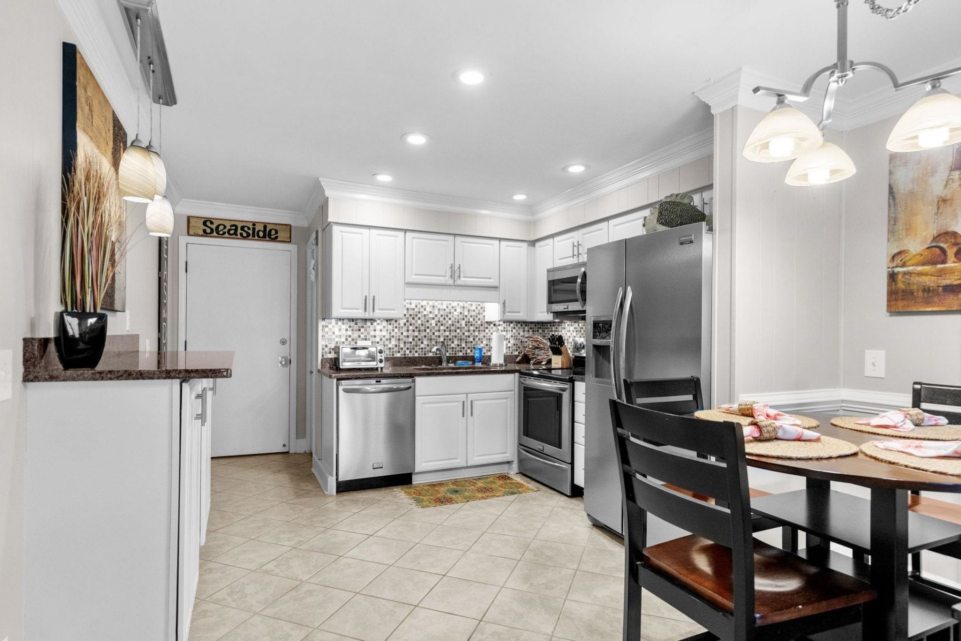 9660 Shore Dr. Photo 16