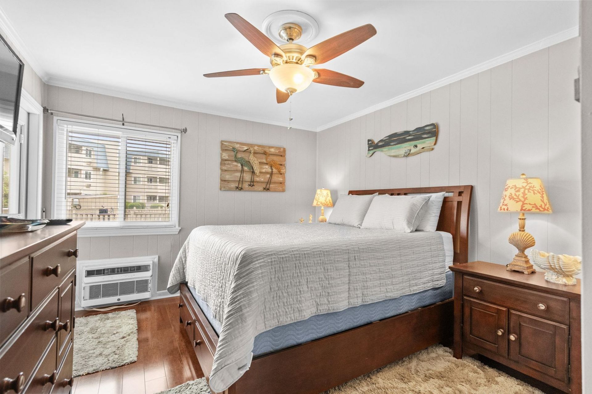 9660 Shore Dr. Photo 24