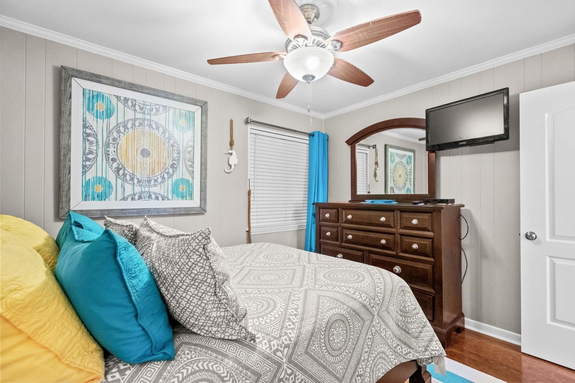 9660 Shore Dr. Photo 31
