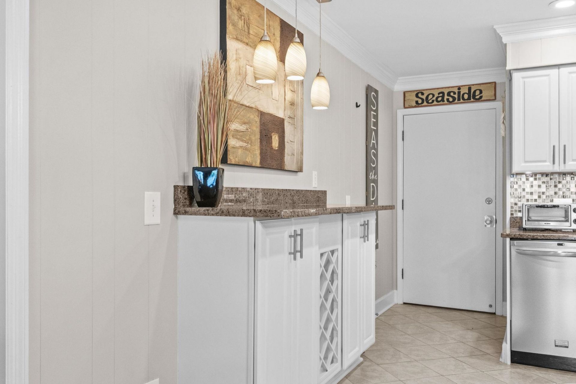 9660 Shore Dr. Photo 4