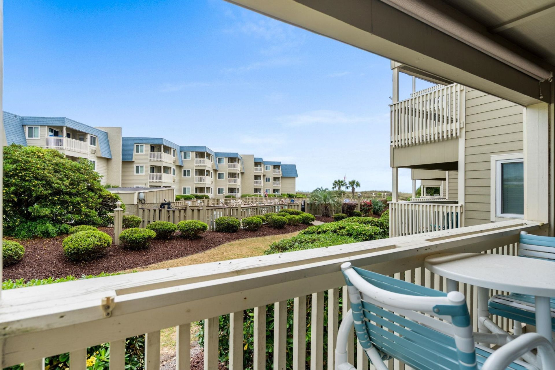 9660 Shore Dr. Photo 43