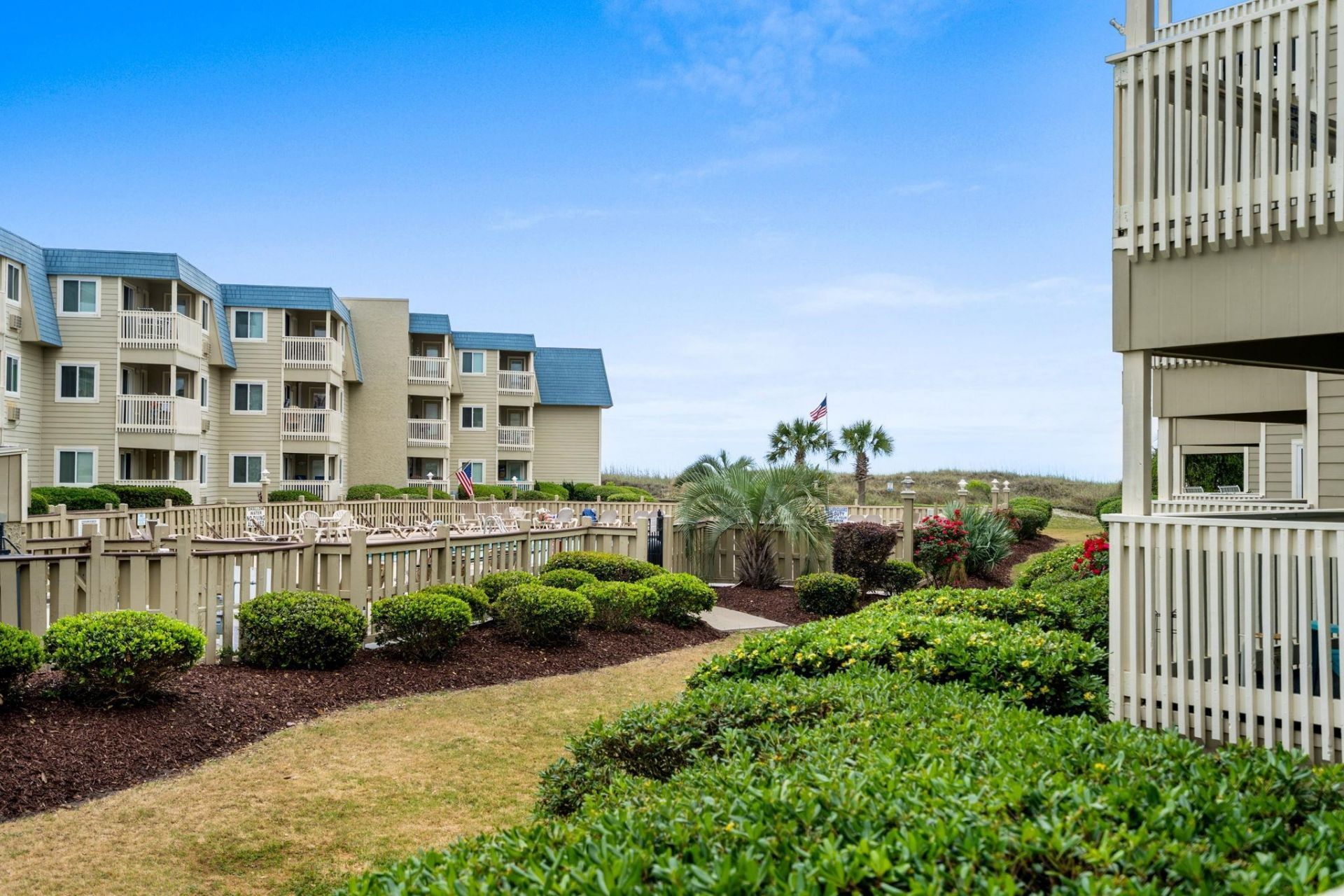 9660 Shore Dr. Photo 45