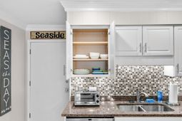 9660 Shore Dr. photo 4