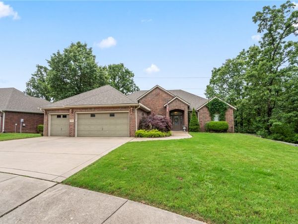 2908 Cortney Circle , Siloam Springs, AR 72761
