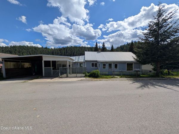 54 Elk Creek RD , Kellogg, ID 83837