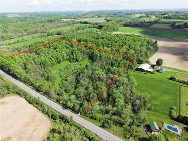 Stump Road, Skaneateles, NY 13152