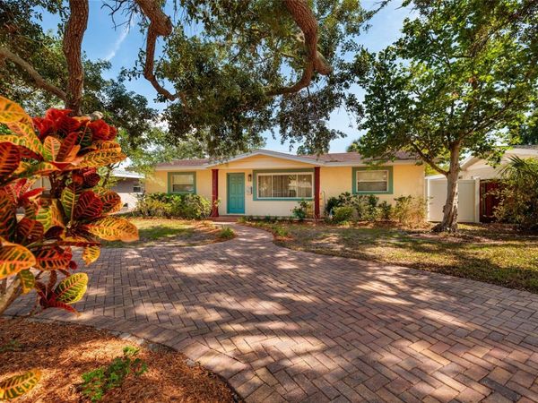 230 43RD AVENUE NE, ST PETERSBURG, FL 33703