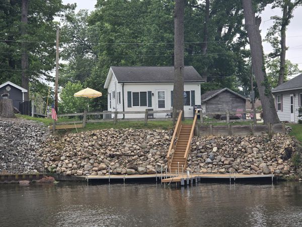 5145 N Point Park Court , Monticello, IN 47960