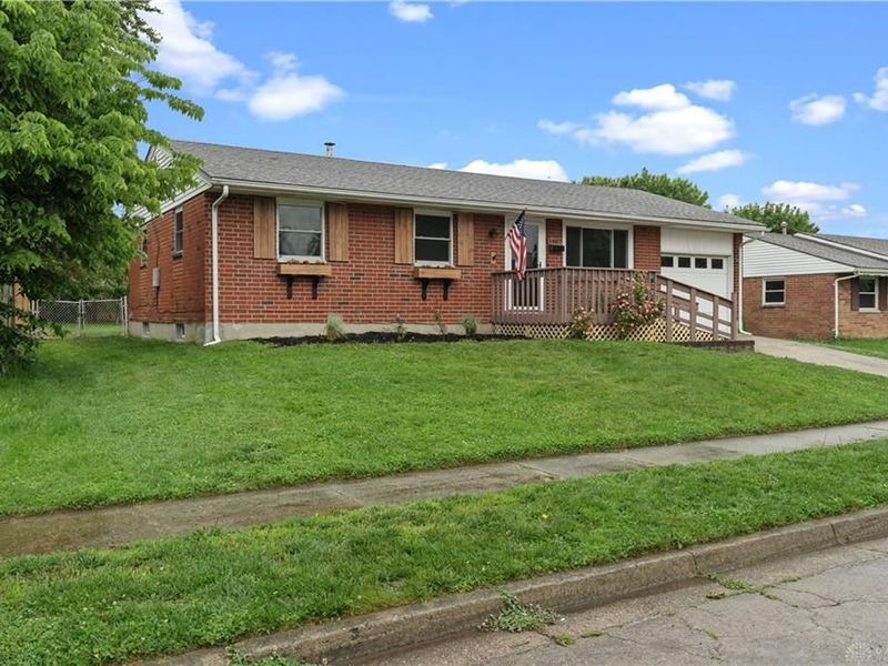 1607 Otoole Drive, Xenia, OH 45385 Photo 2