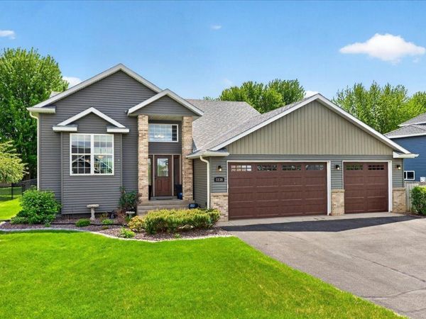 1130 Hillside Road , Sauk Rapids, MN 56379