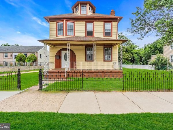 224 E WASHINGTON STREET, RIVERSIDE, NJ 08075
