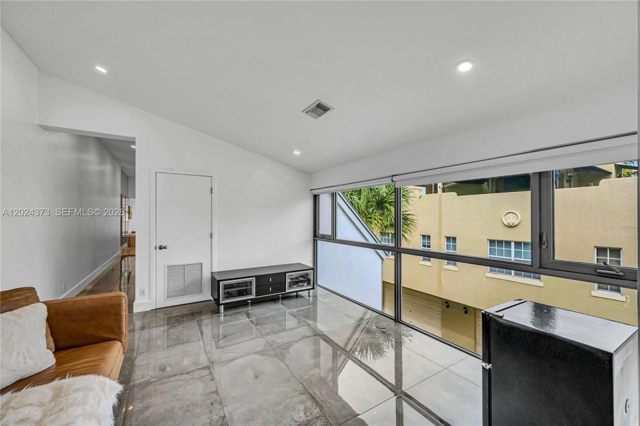 1511 NE 4th Pl, Fort Lauderdale, FL 33301 Photo
