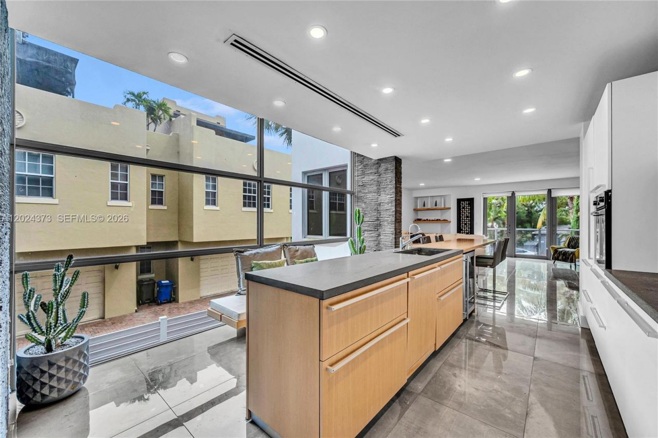 1511 NE 4th Pl, Fort Lauderdale, FL 33301 Photo