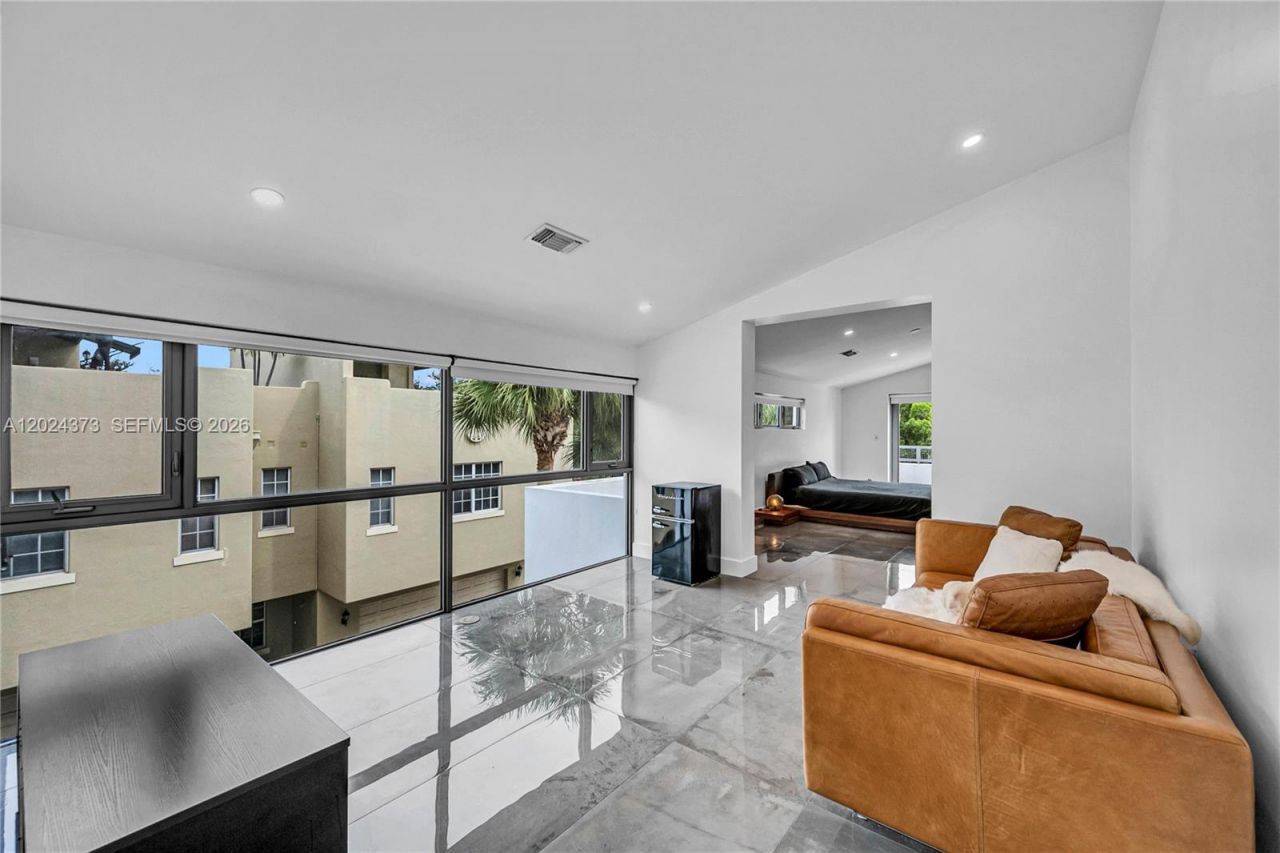 1511 NE 4th Pl, Fort Lauderdale, FL 33301 Photo