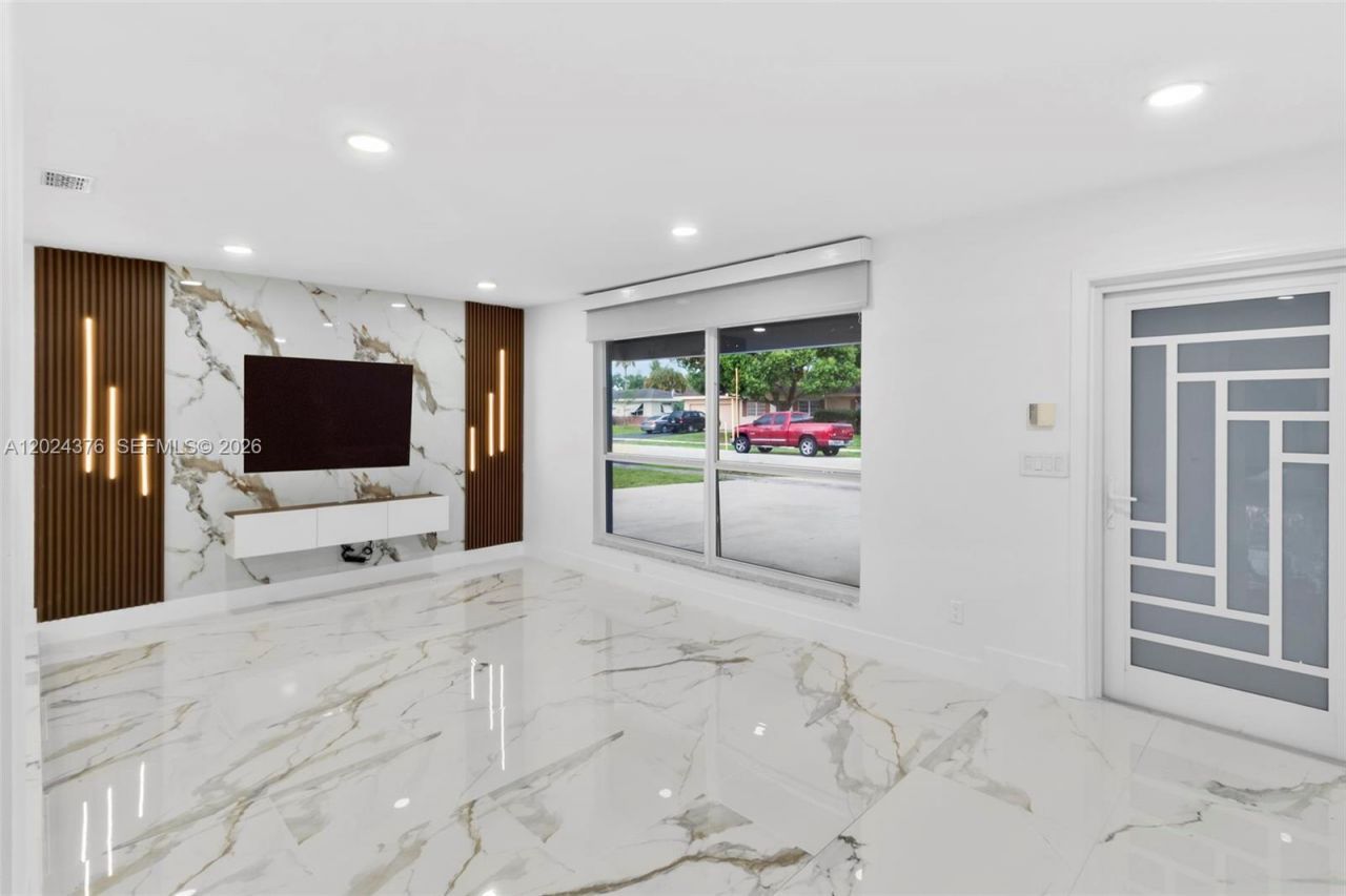 7220 NW 10th Pl , Plantation, FL 33313 Photo