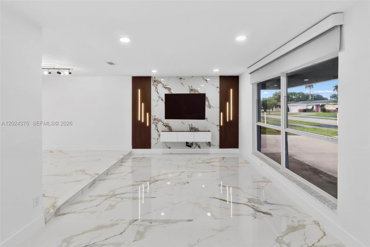 7220 NW 10th Pl , Plantation, FL 33313 Photo