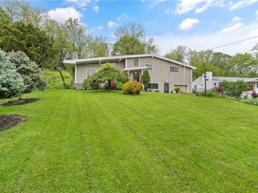 246 Waldorf Parkway, Syracuse, NY 13224