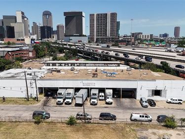 510 S Good Latimer Expressway, Dallas, TX 75226