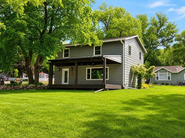 1404 4th Street , West Okoboji, IA 51351