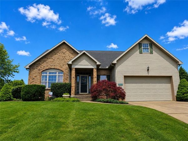 105 Sunburst Ct , Butler, PA 16001