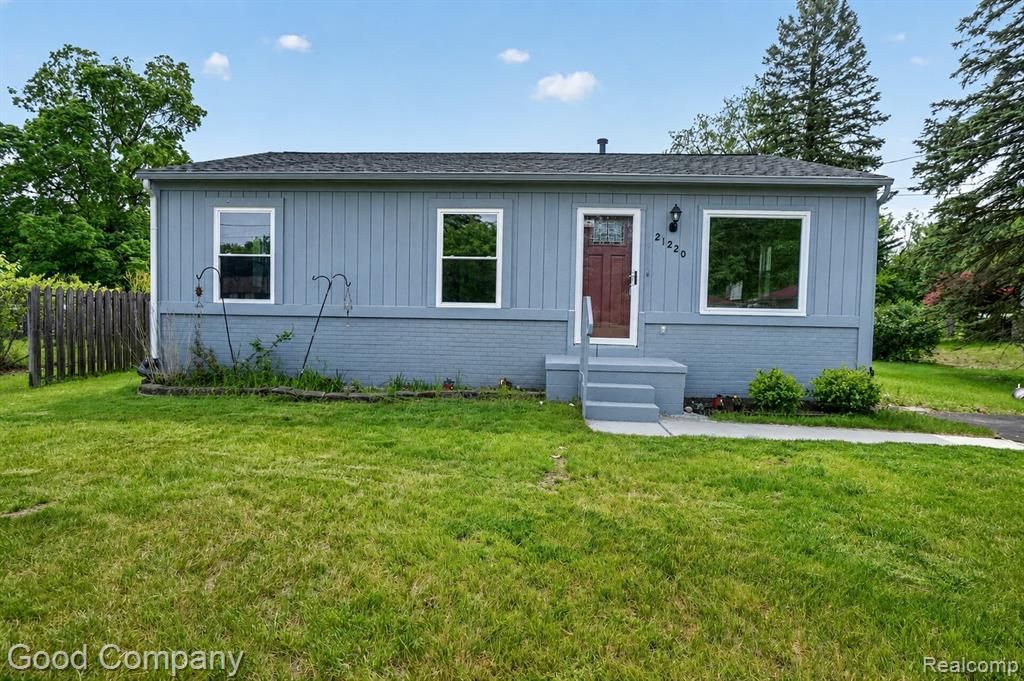 21220 Van Buren Street, Southfield, MI 48033 Main Photo