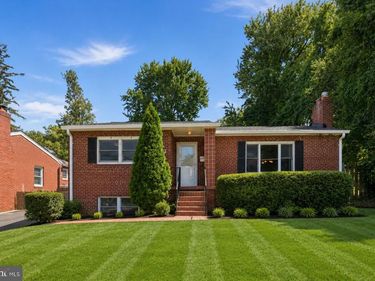 6230 WASHINGTON BOULEVARD, ARLINGTON, VA 22205