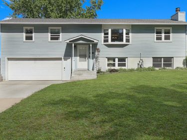 408 6th Avenue NW, Dodge Center, MN 55927
