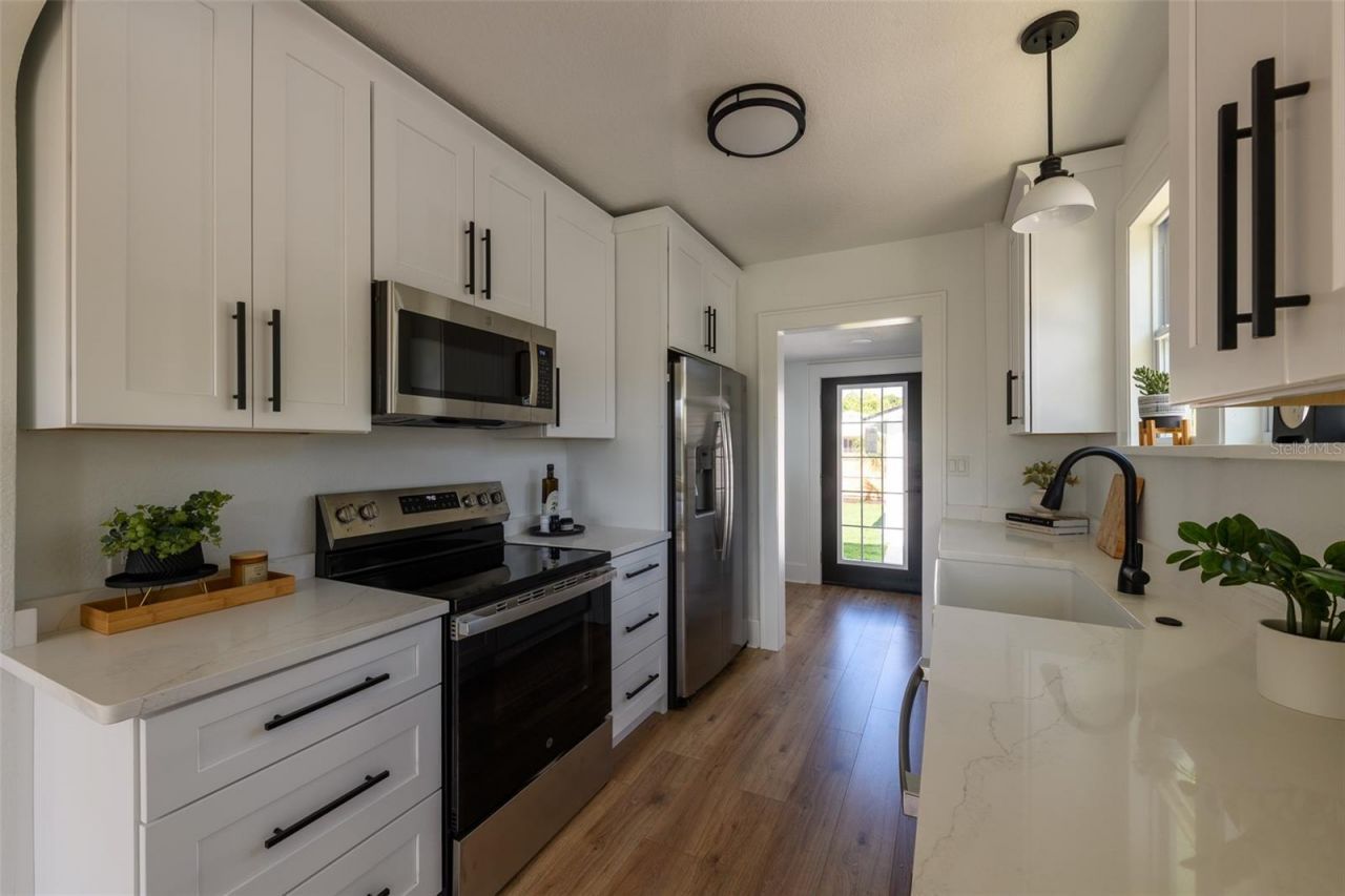 3638 Prescott Street N, Saint Petersburg, FL 33703 Photo