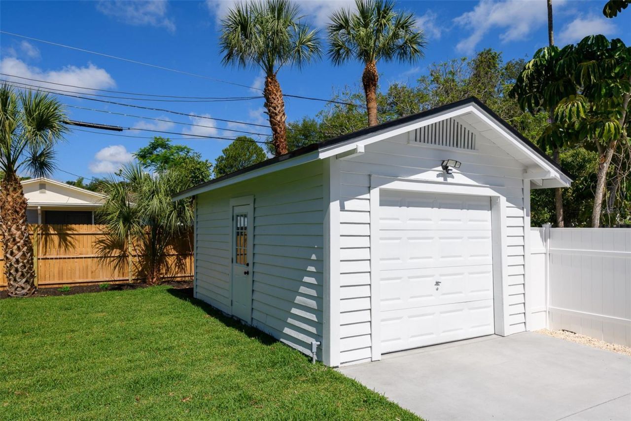 3638 Prescott Street N, Saint Petersburg, FL 33703 Photo