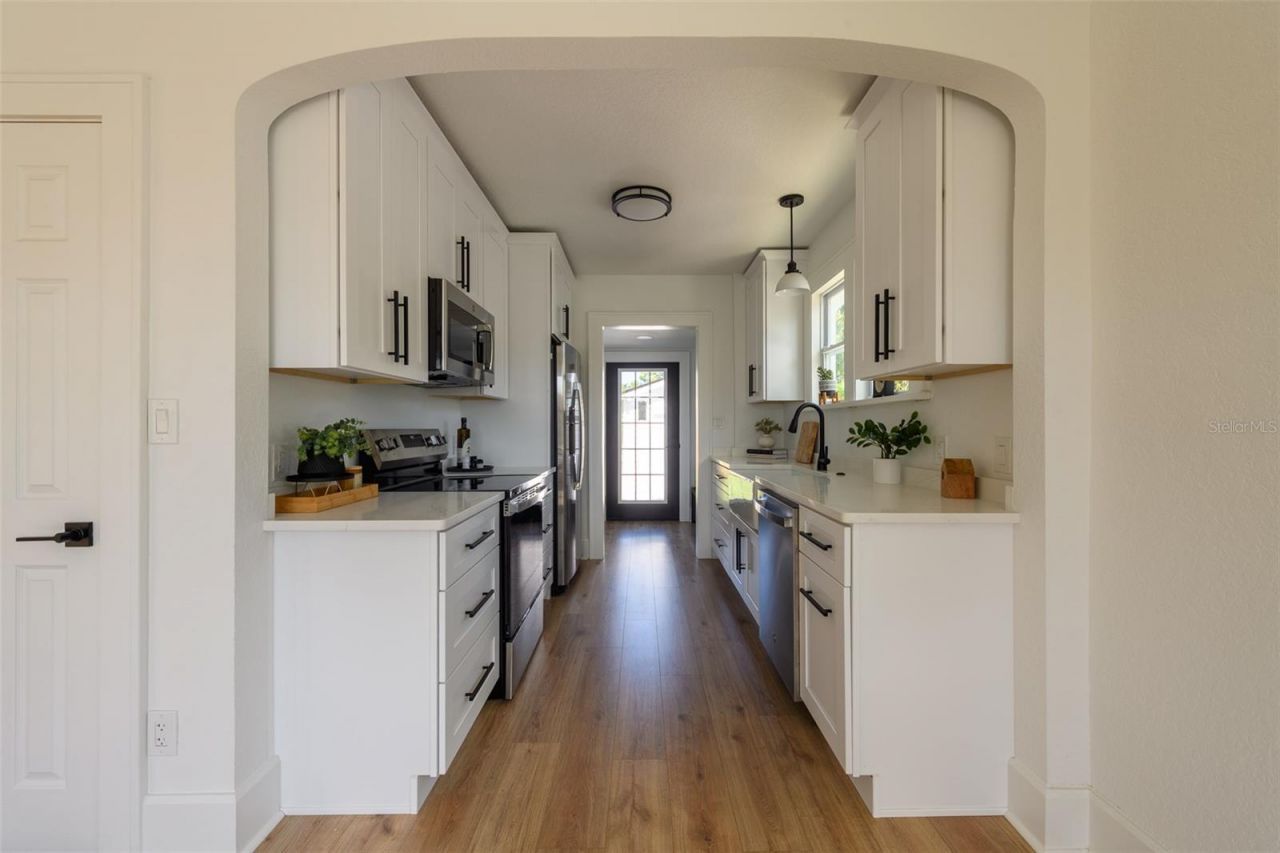 3638 Prescott Street N, Saint Petersburg, FL 33703 Photo