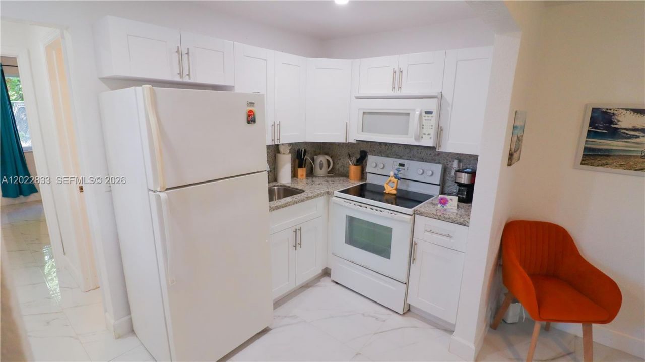 330 NW 82nd Ter , Miami, FL 33150 Photo