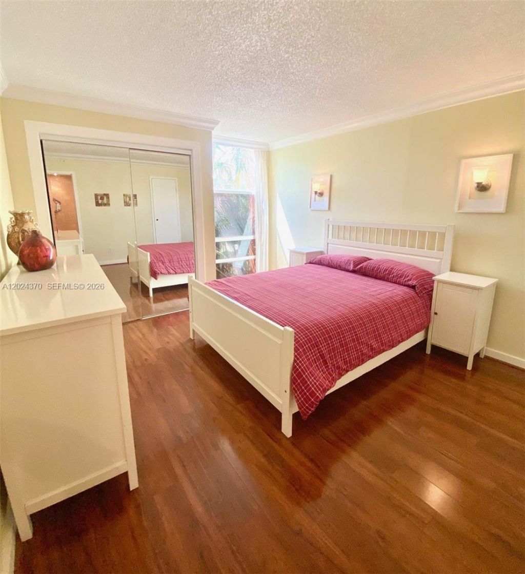 210 172nd St , Unit 226, Sunny Isles Beach, FL 33160 Photo