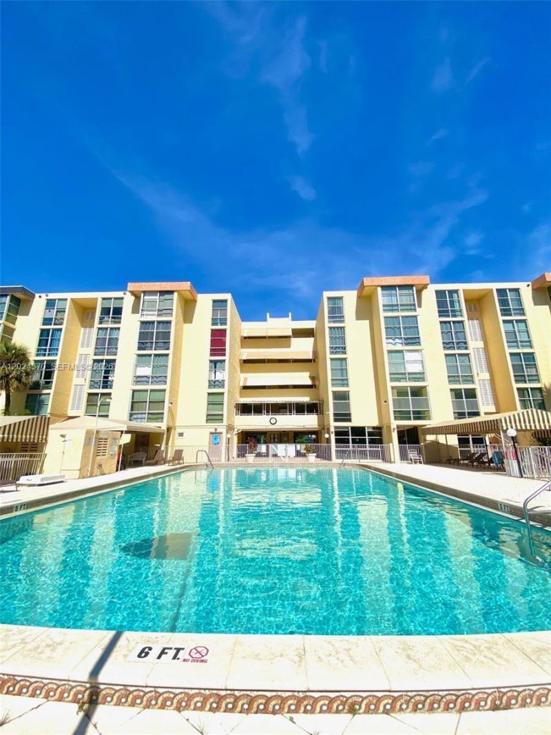 210 172nd St , Unit 226, Sunny Isles Beach, FL 33160 Photo