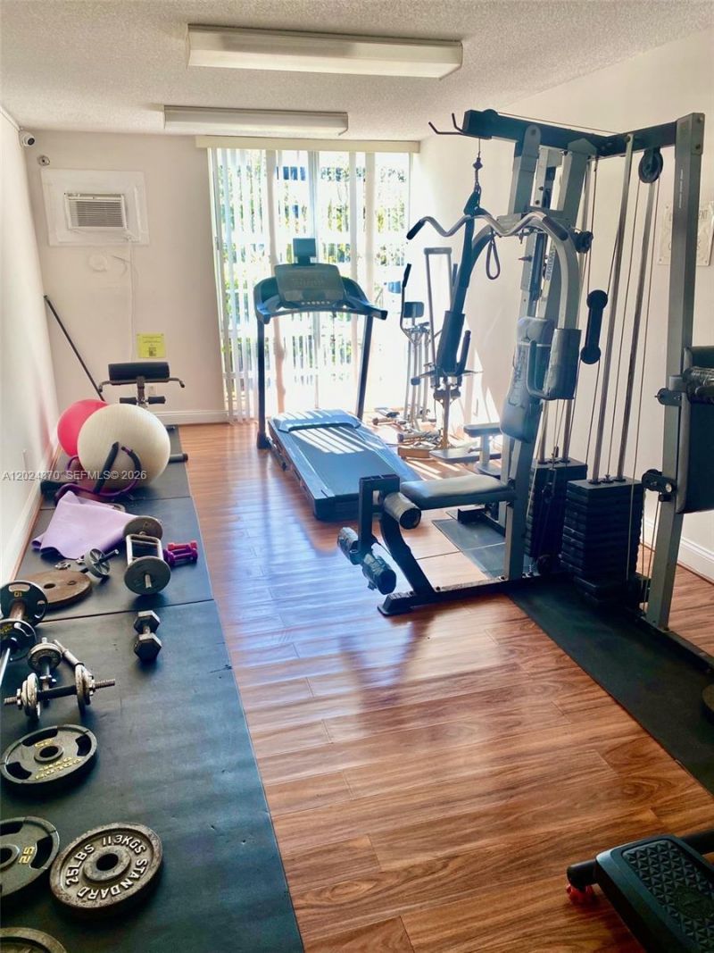 210 172nd St , Unit 226, Sunny Isles Beach, FL 33160 Photo