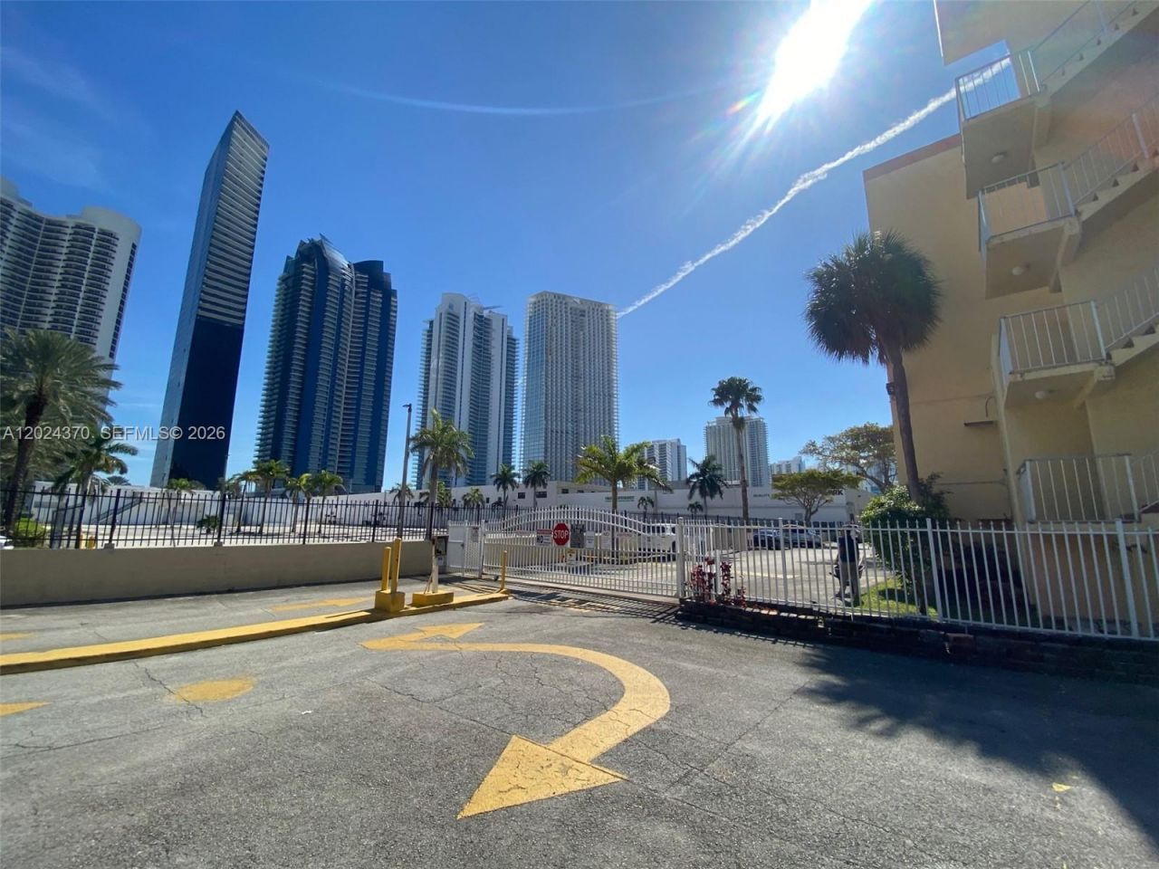 210 172nd St , Unit 226, Sunny Isles Beach, FL 33160 Photo