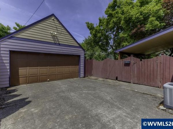 965 15 St NE, Salem, OR 97301
