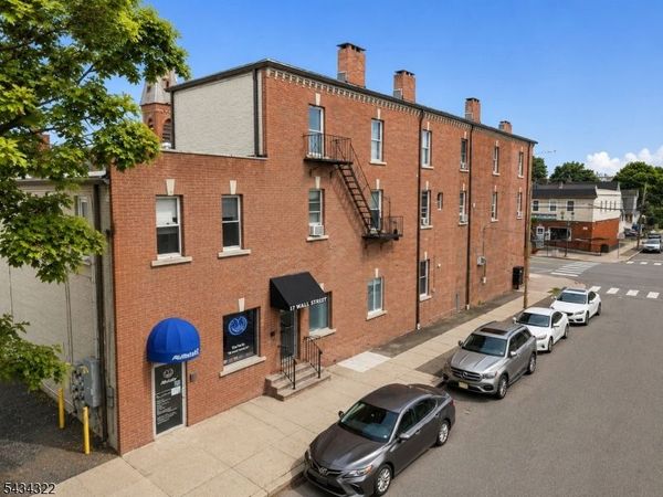13 Wall Street, Unit 1, Raritan, NJ 08869