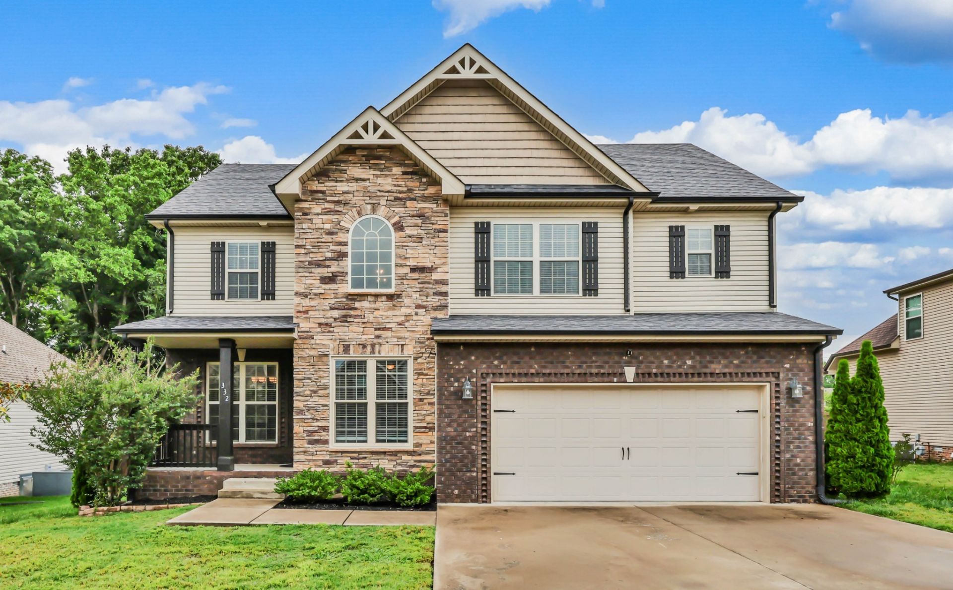 332 Abeline Dr, Clarksville, TN 37043 Main Photo