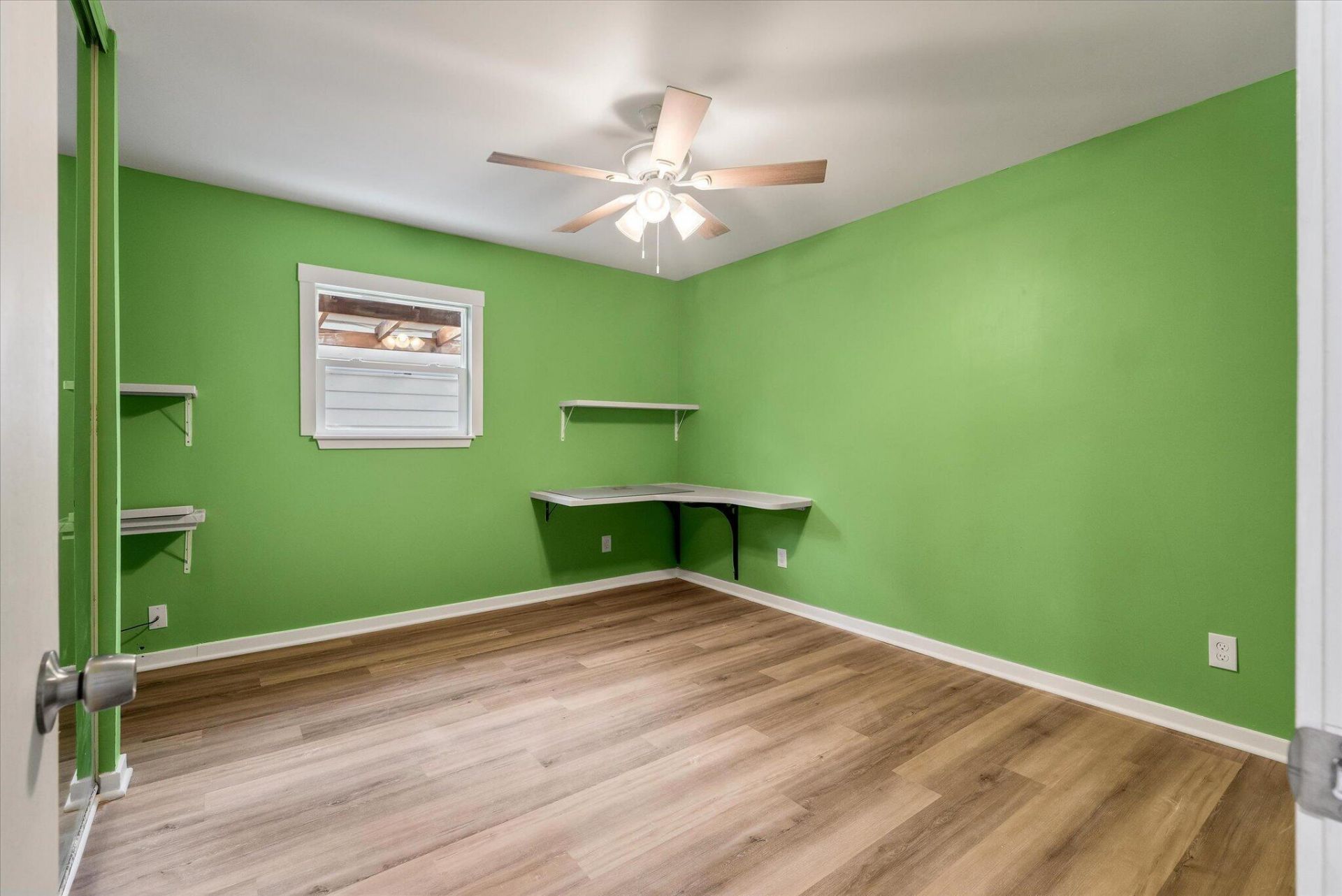 8687 Elsinore Court Photo 20