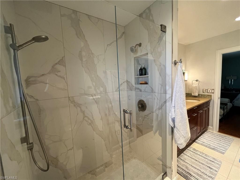 240 Nottingham Dr, Naples, FL 34109 Photo