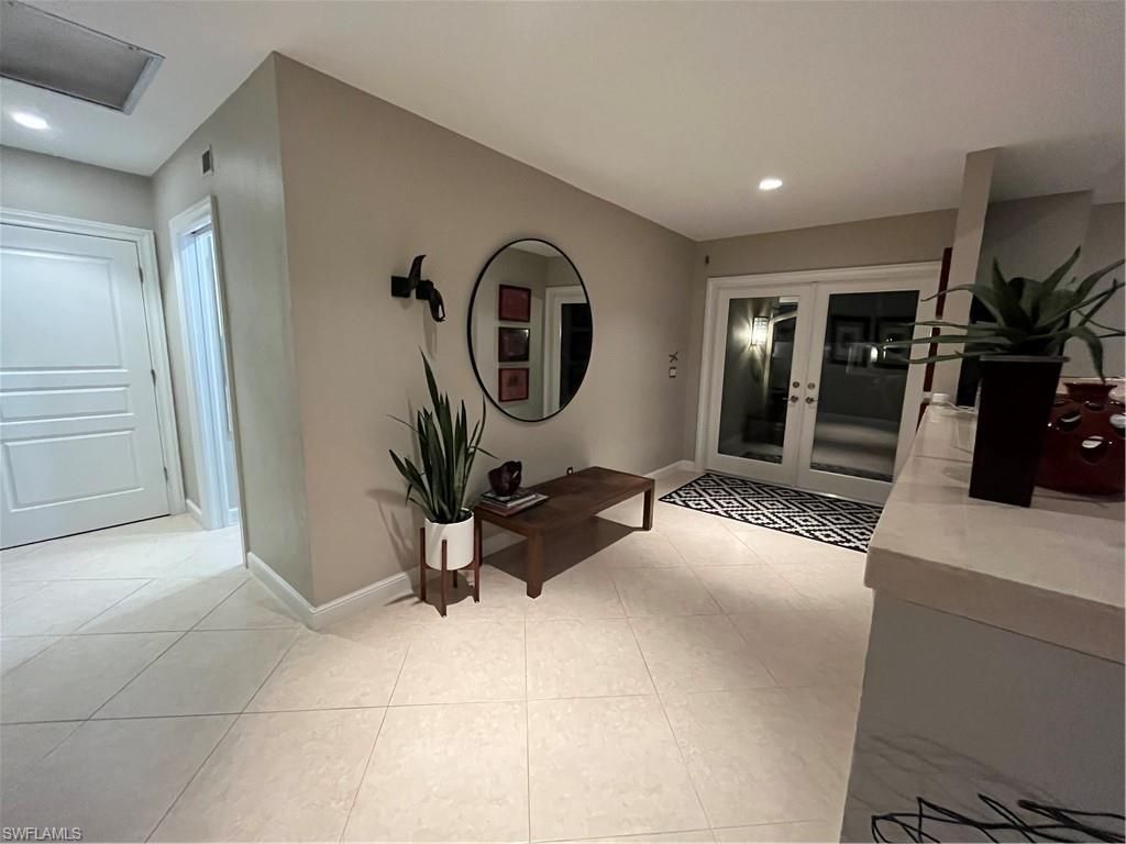 240 Nottingham Dr, Naples, FL 34109 Photo