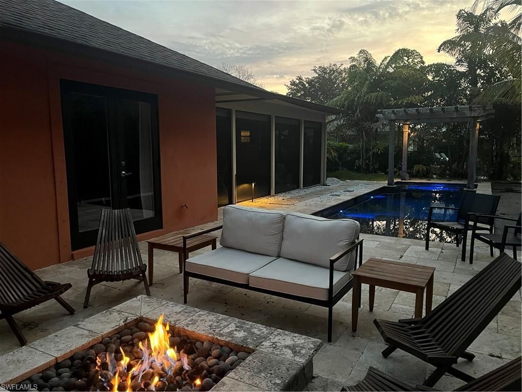 240 Nottingham Dr, Naples, FL 34109 Photo
