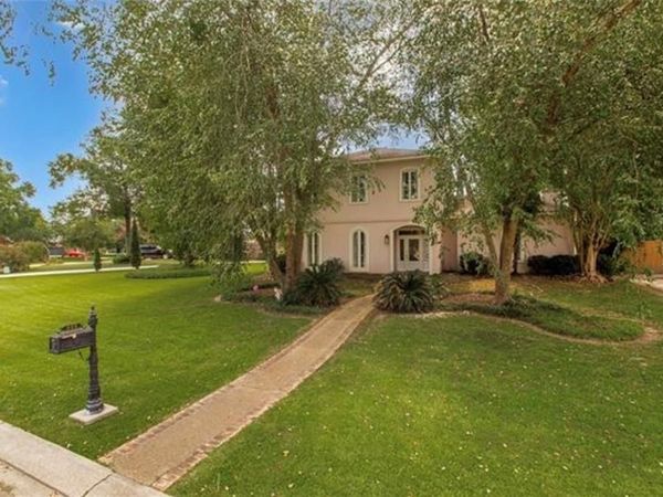 615 RIVER OAKS Drive , Covington, LA 70433