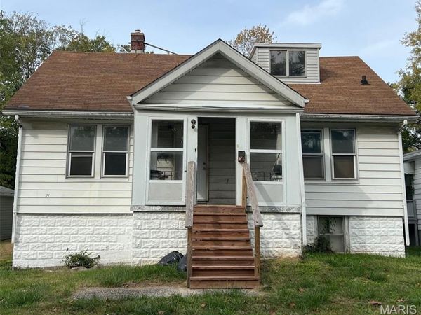 21 S 57th Street , Belleville, IL 62226