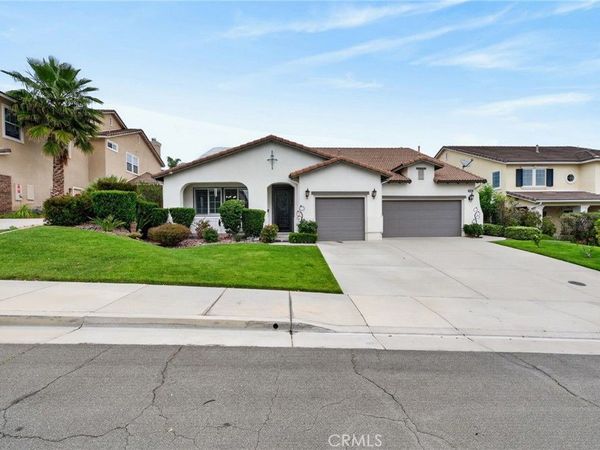 30410 Savoie Street , Murrieta, CA 92563