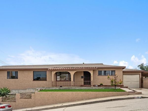110 S Hanford Avenue, San Pedro, CA 90732