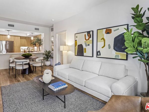 800 N Front Street , Unit 1313, Burbank, CA 91502