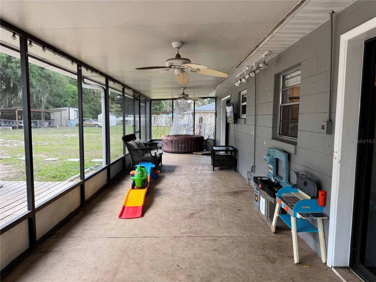 580 Fern Avenue , Tavares, FL 32778 Photo